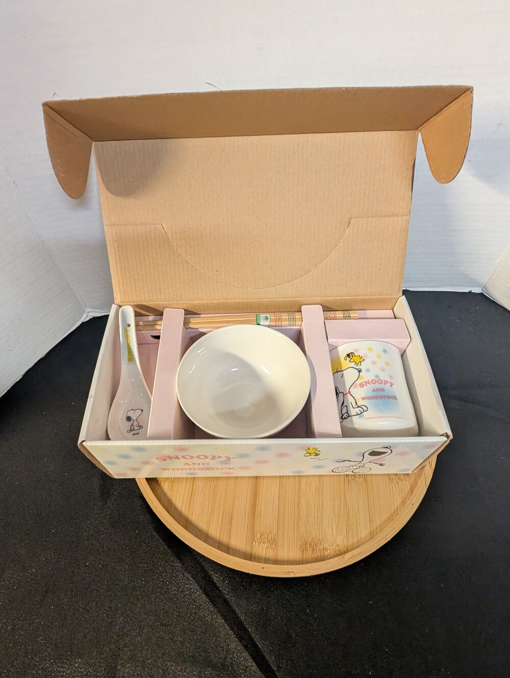 New Snoopy Peanuts Ramen Noodle Bowl with Spoon And Chopsticks Cup Set In Box